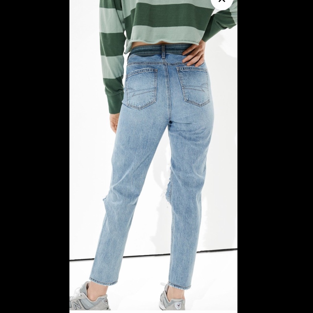 AE MOM JEANS
